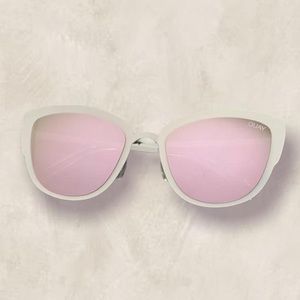 QUAY AUSTRALIA | Super Girl Sunglasses With Pink Tinted Shades